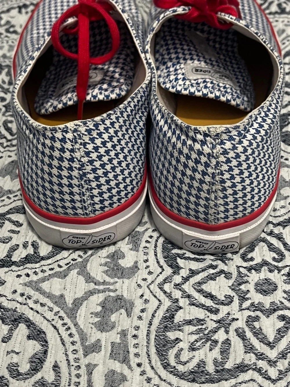 Sperry Top Sider Blue Houndstooth Sneakers with Red Laces Anti Slip 11.5